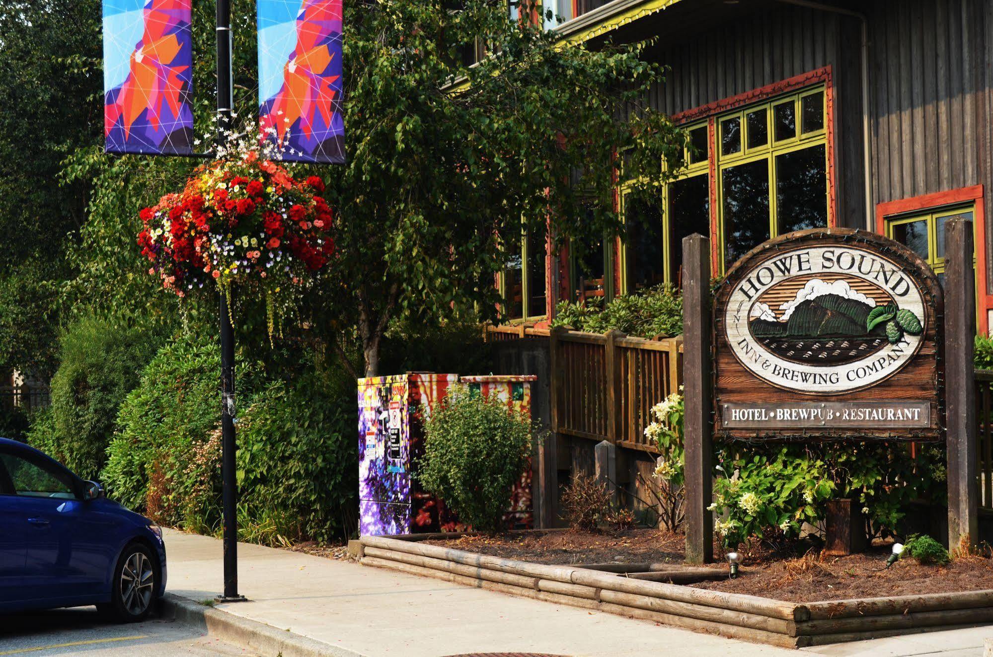 Howe Sound Inn & Brewing Company Squamish Dış mekan fotoğraf